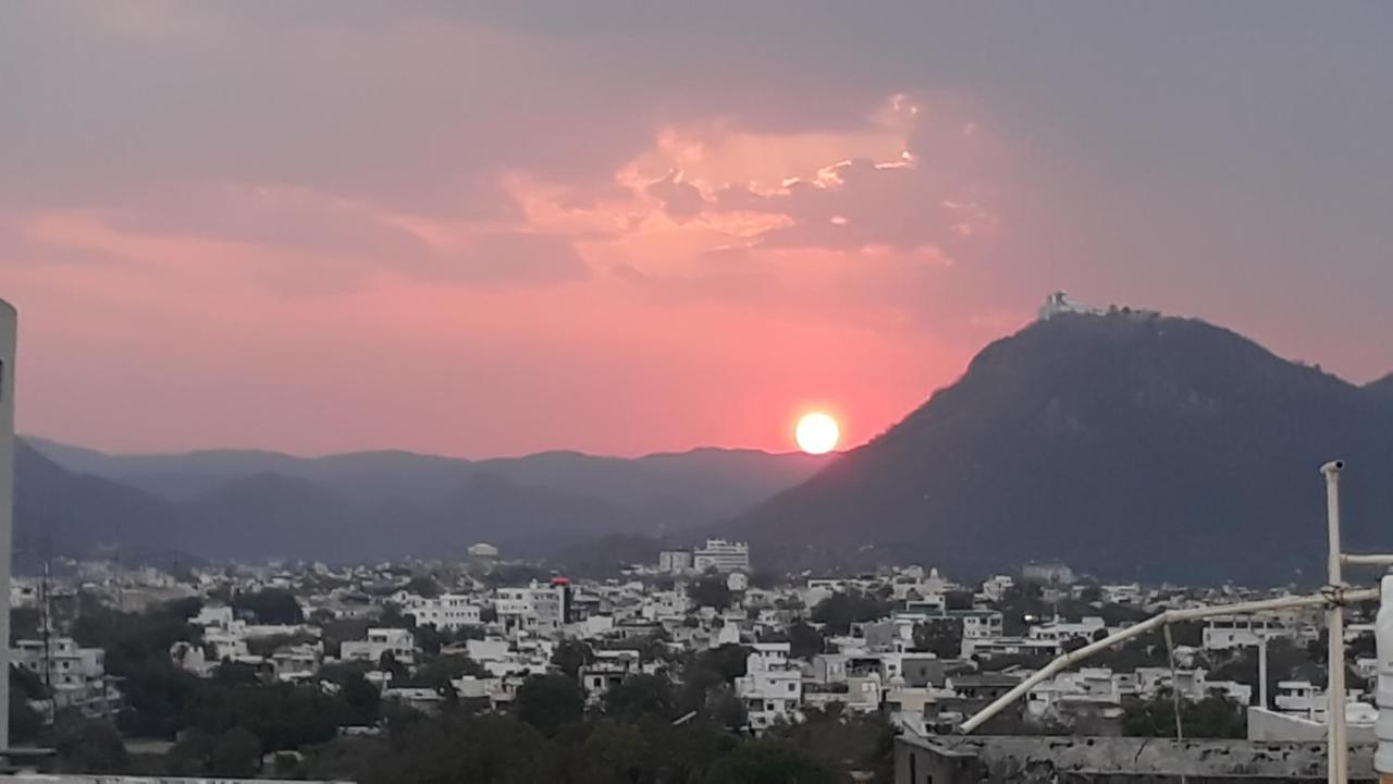 Yellow Heights Udaipur Exteriör bild